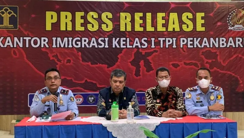 Imigrasi Pekanbaru Segera Deportasi Warga Taiwan