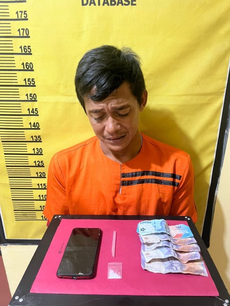 Sabu di Dashboard, Air Mata Elianto Tumpah di Hadapan Polisi Rengat Barat