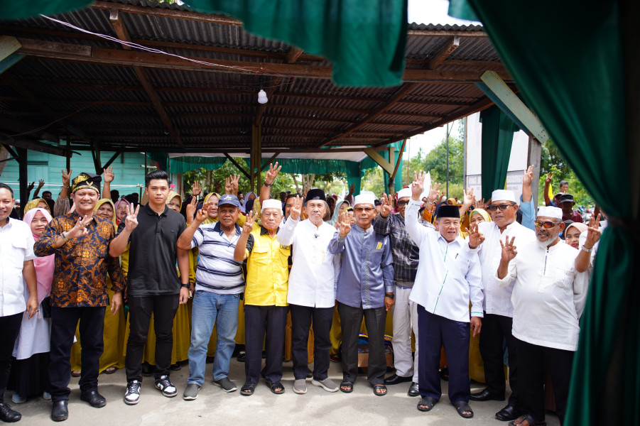 Antusiasme Warga Sungai Apit Sambut Cagubri Syamsuar, Siap Menangkan Paslon Suwai