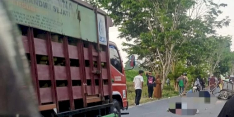 Dua Mahasiswa Tewas Usai Becak Motor Hantam Truk Elpiji