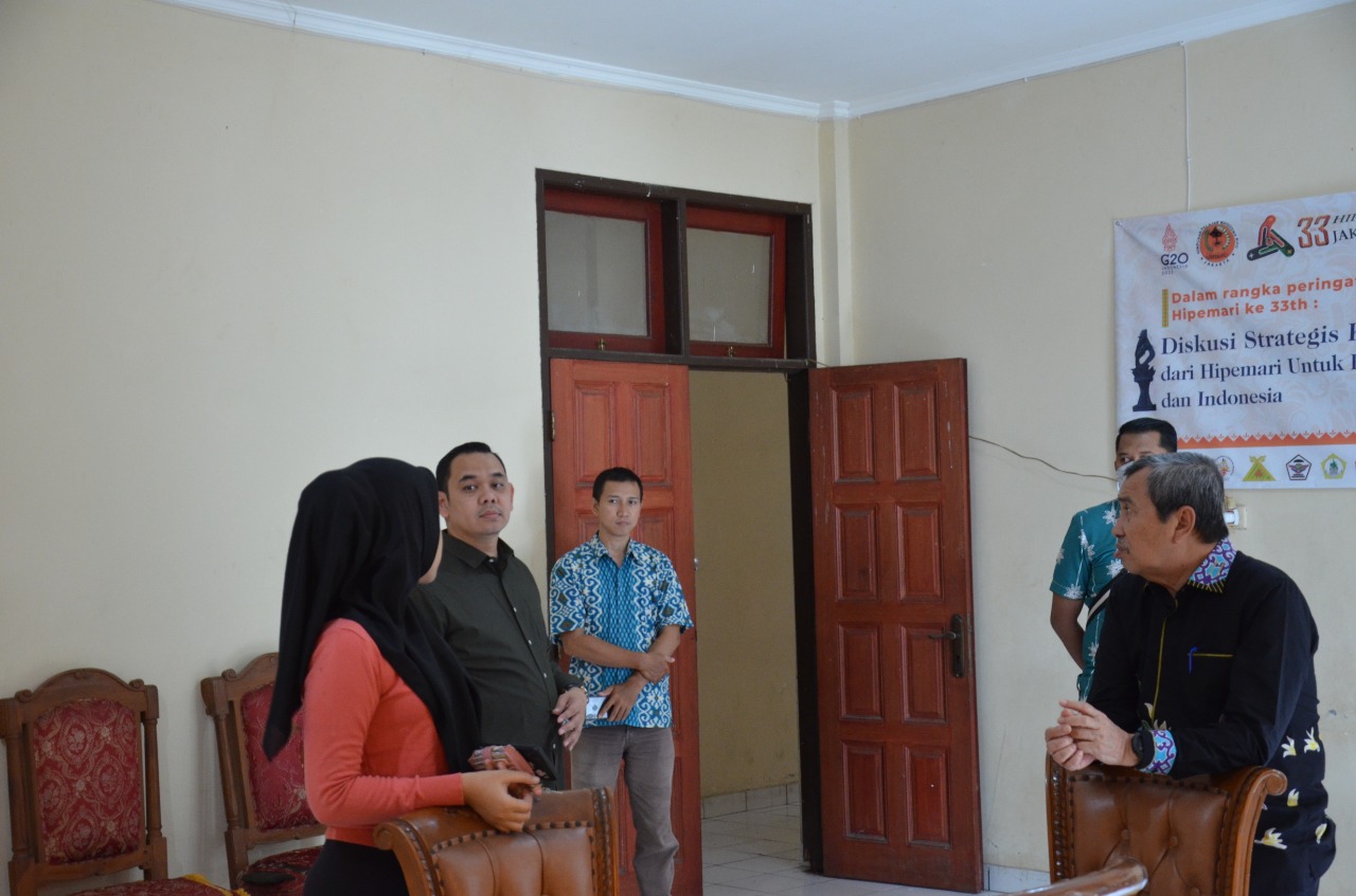 Gubernur Riau Kunjungi Asrama Mahasiswa Riau di Jakarta