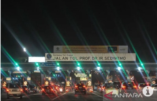 Uji coba ganjil genap di jalan tol mulai Senin