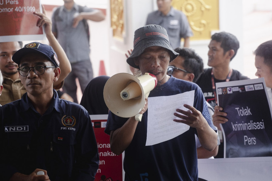 Jurnalis Kepri Unjuk Rasa Tolak RUU Penyiaran