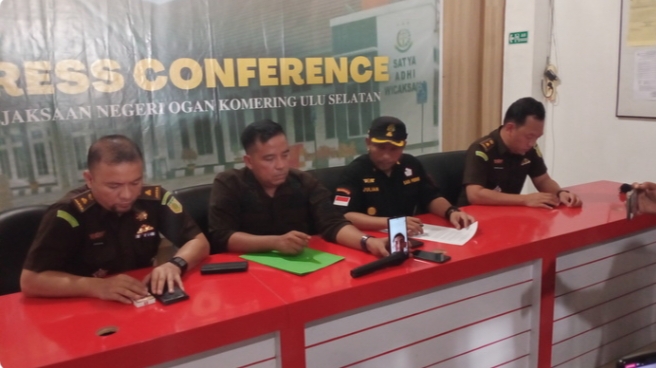 Kejari Resmi Tahan Tiga Pejabat Bawaslu