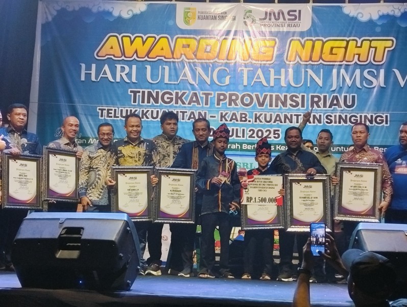 Zulhanafiah Raih Penghargaan Desa Teladan JMSI 2025