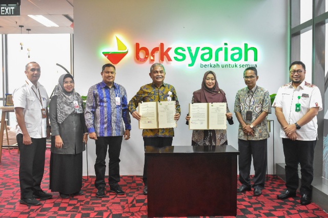 Unri Teken MOU dan PKS dengan BRK Syariah