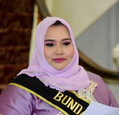 Keren...Bunda Kasmarni Terima Penghargaan Kepala Daerah Inovatif