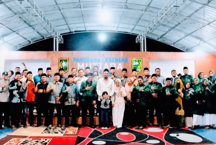 Meriah! Desa Petala Bumi Rayakan HUT ke-44, Bupati Ade Hadir Langsung