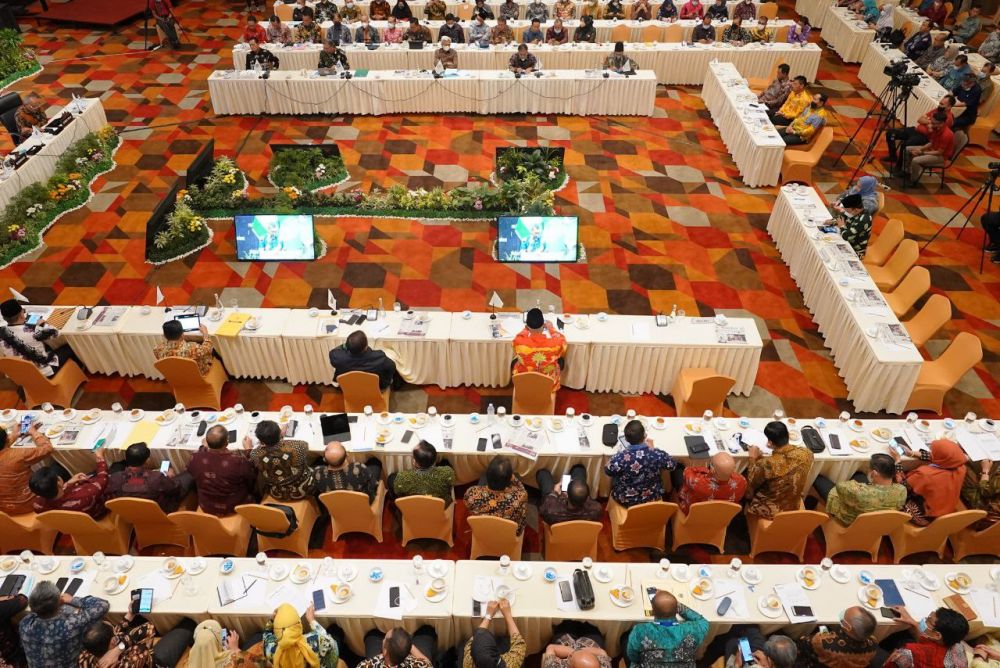 Rakor Gubernur se Sumatera Soroti Harga Sawit dan Kondisi PKS