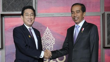 Jokowi Sambut Kedatangan Kepala Negara dan Undangan