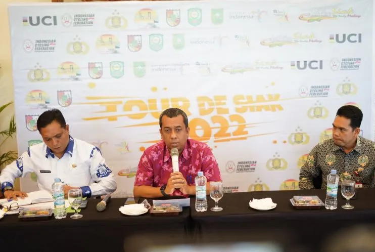Pemprov Riau Percepat Perbaikan Jalan Lintas dukung Kelancaran Tour De Siak