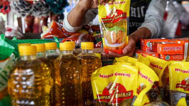 Aturan Baru Mendag: HET Minyak Goreng Kemasan Dicabut, Curah Rp14 Ribu