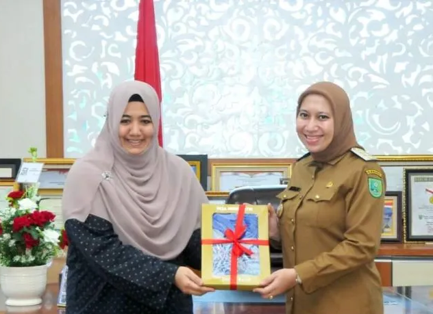Bupati Inhu Paparkan Potensi Wisata kepada Konsulat Malaysia
