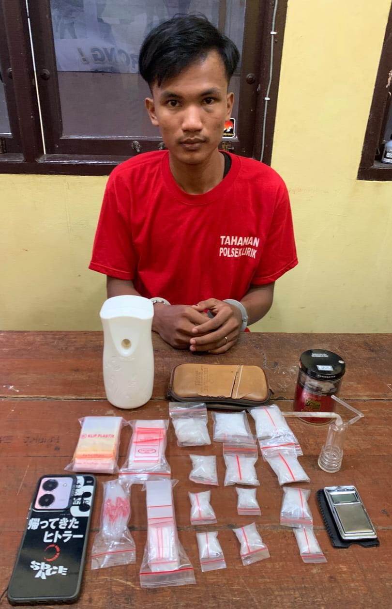 Penggerebekan Bandar Narkoba di Indragiri Hulu: Kapolsek Lirik Pimpin Sita Sabu 121 Gram