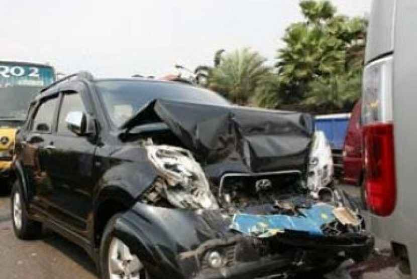 Truk Elpiji Tabrak Sejumlah Kendaraan di Citereup, Dua Orang Meninggal