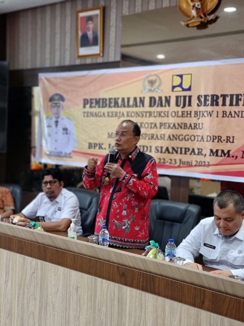 Tenaga Kerja Konstruksi Ikuti Uji Kompetensi,Effendi Sianipar:Biar Bisa Bersaing