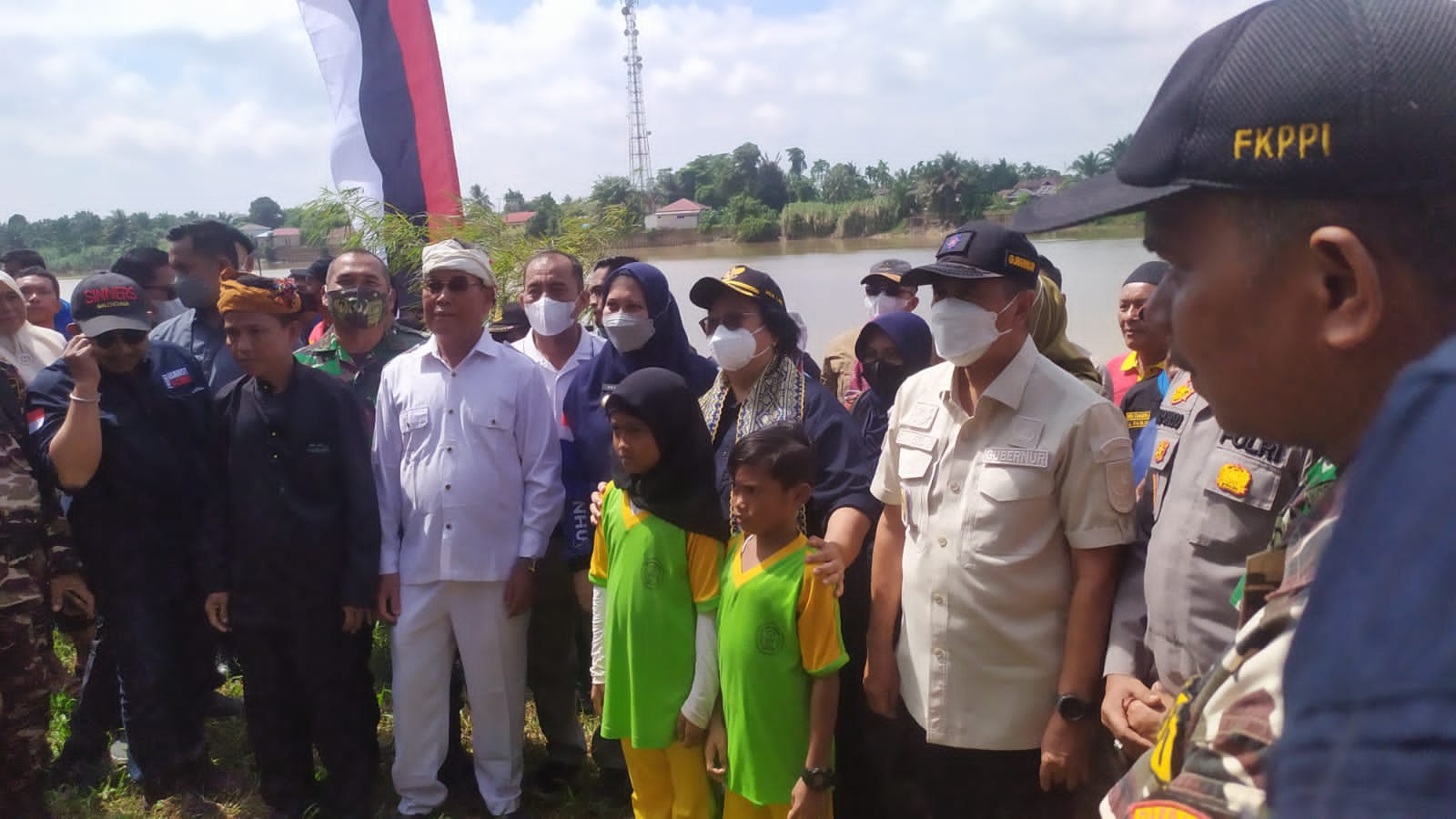 Kunker Ke Inhu, Rombongan Mentri LHK dan Gubernur Riau Disambut Bupati Inhu