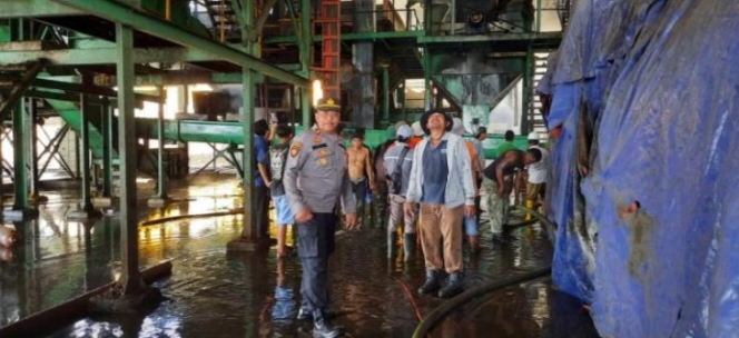 Pabrik Kelapa Sawit Terbakar Saat Ada Perbaikan Mesin