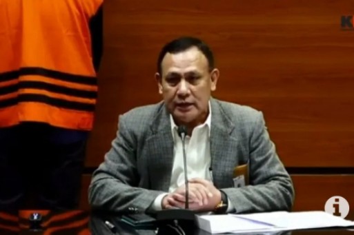KPK menahan Bupati Bogor Ade Yasin