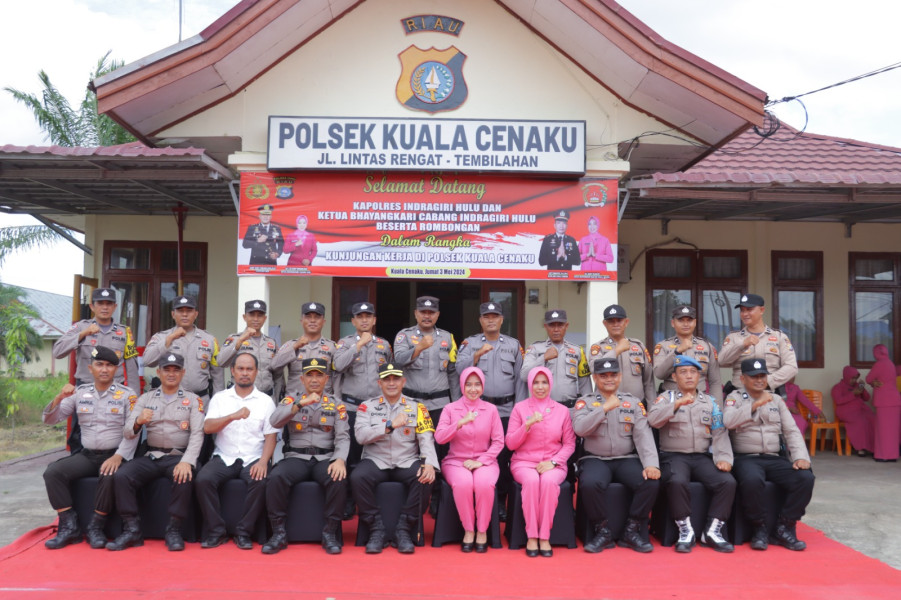 Kunjungi Polsek Kuala Cenaku, Kapolres Ucapkan Terima Kasih Atas Dedikasi Pemilu 2024