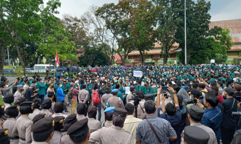 Demo Aksi 11 April, Ribuan Mahasiswa 