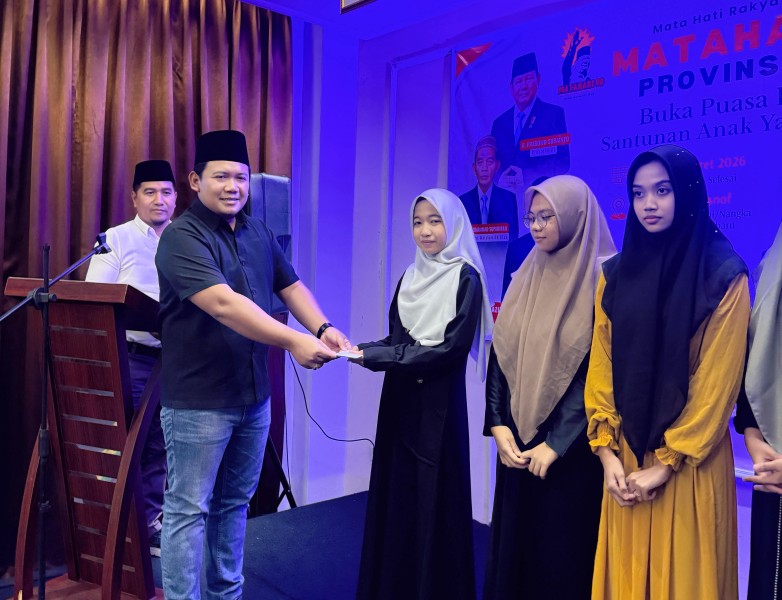 Ramadan Penuh Berkah, MATAHARI 08 Riau Santuni Anak Yatim dan Dhuafa dalam Buka Puasa Bersama