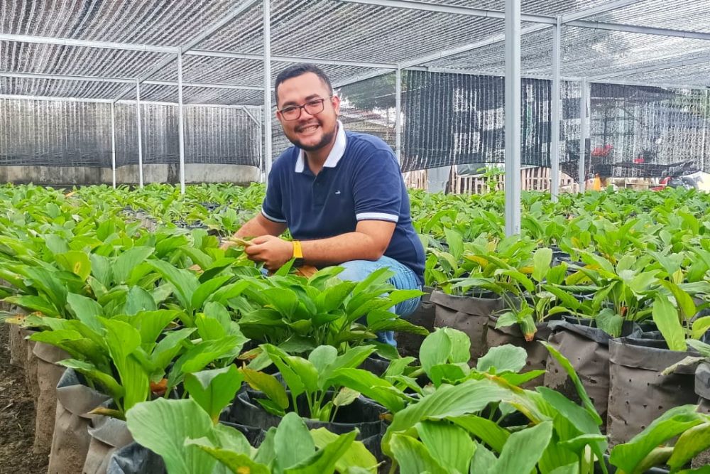 Pemuda di Pekanbaru Sukses Budidaya dan Importir Rimpang Kunyit Hitam