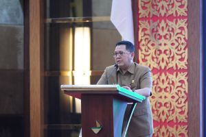 96 PNS Pemprov Riau Terima SK Pensiun