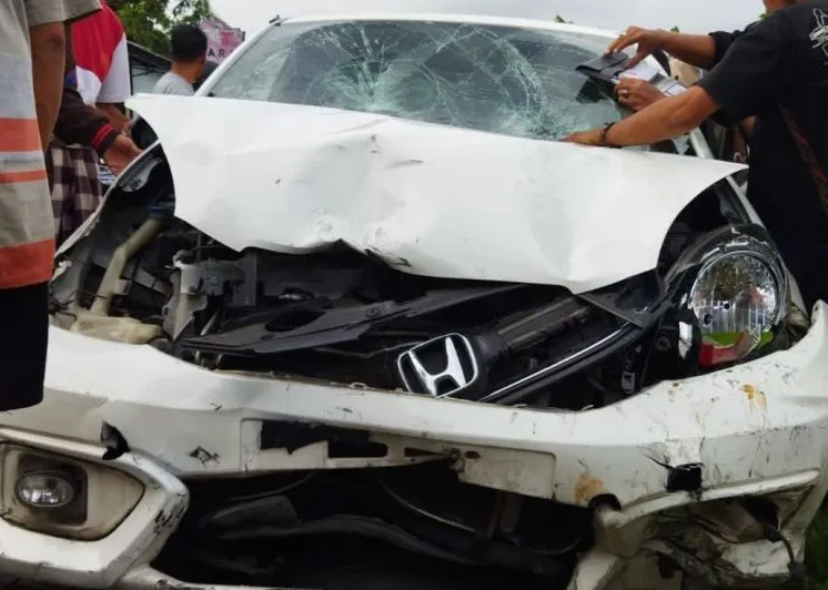 Sebuah Mobil Tabrak 10 Motor di Bantul Tidak ada Korban Meninggalkan Dunia
