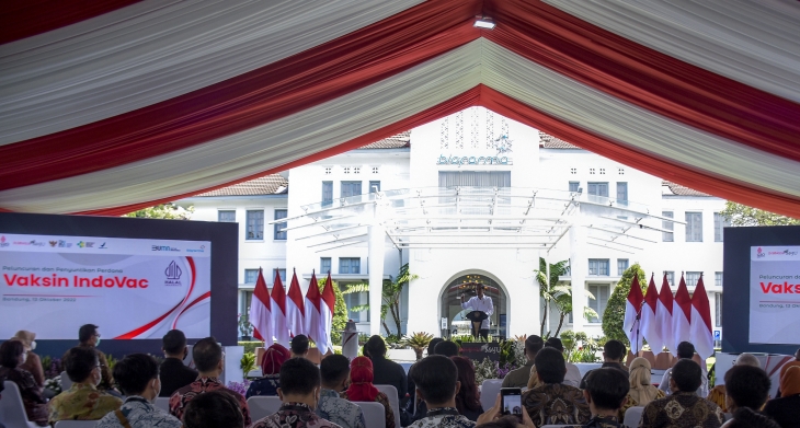 Jokowi Luncurkan Vaksin IndoVac Produksi PT Bio Farma