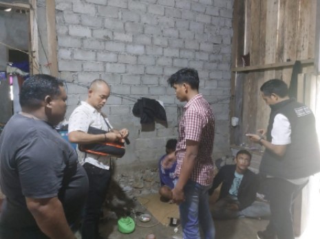 Lagi Menikmati Hasil Penjualan, Pengedar Narkoba di Kuansing Ditangkap