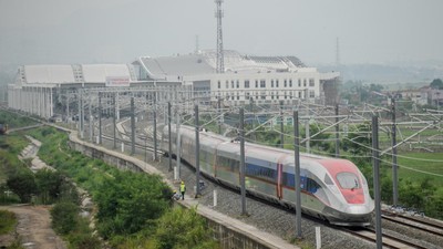 China Minta APBN Jadi Jaminan Utang Kereta Cepat Jakarta-Bandung