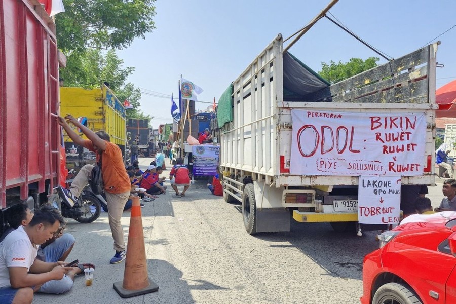 Demo ODOL Semarang, Ribuan Sopir Truk Ajukan 17 Tuntutan, Desak Revisi UU Lalu lintas