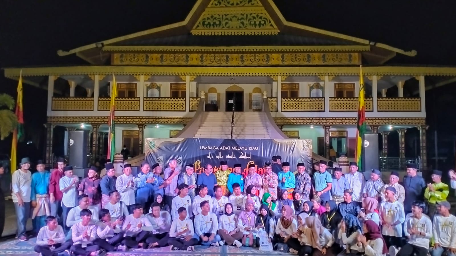 LAMR Gelar Panggung Adat Kesenian Riau