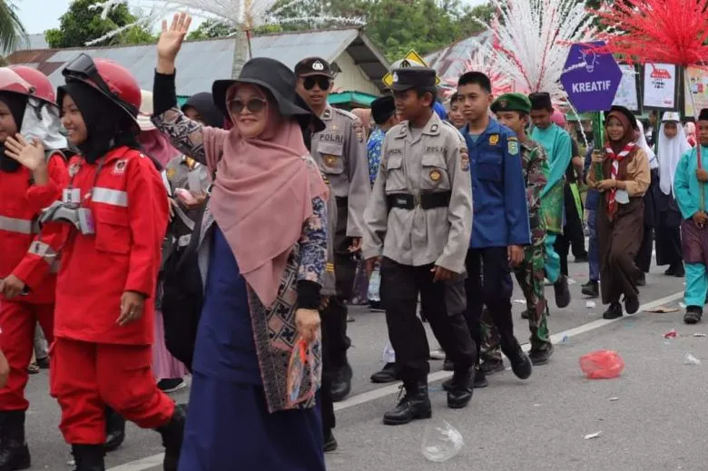 6.530 Pelajar Siak Ikuti Pawai Karnaval