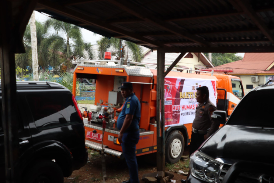 HUT Humas Polri, Polres Inhu Salurkann Bansos dan 15 Ribu Liter Air Bersih
