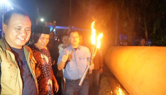 Suhardiman Amby Kumpulkan Donasi Rp105 Juta untuk 'Siluman Ular Baru Dulang'