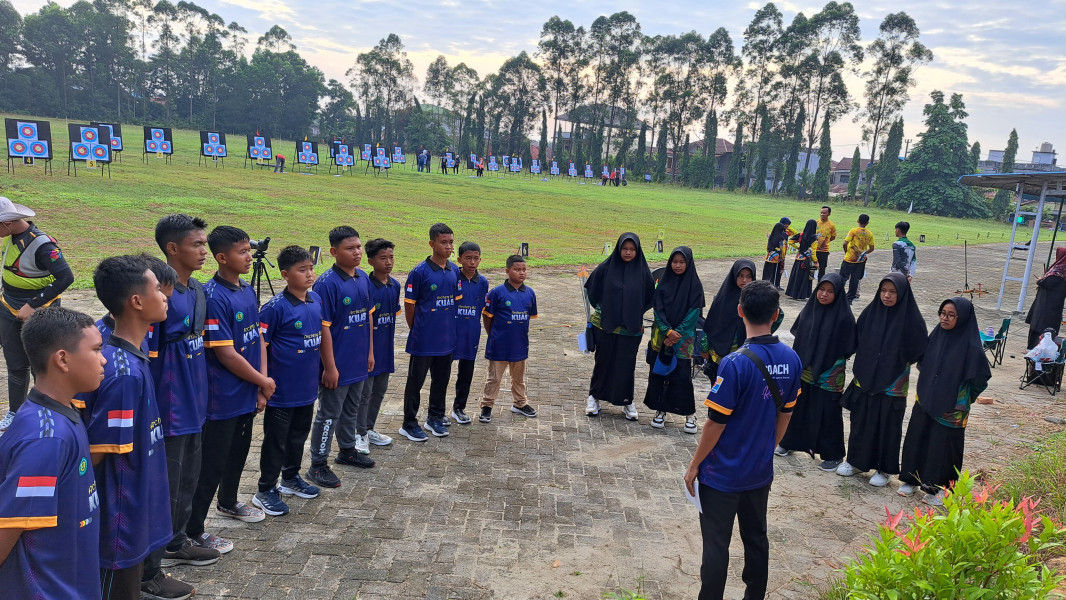 MTs Khairul Ummah Wakili Riau Ikut Kejurnas Junior Panahan di Batam, Kepsek : 5 Emas Kita Targetkan
