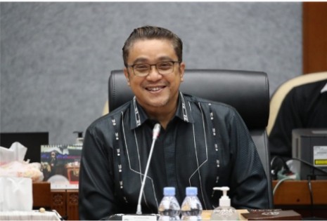 Saat Jamu Vietnam, Dede Yusuf Minta Rumput SUGBK Penuhi Standar FIFA