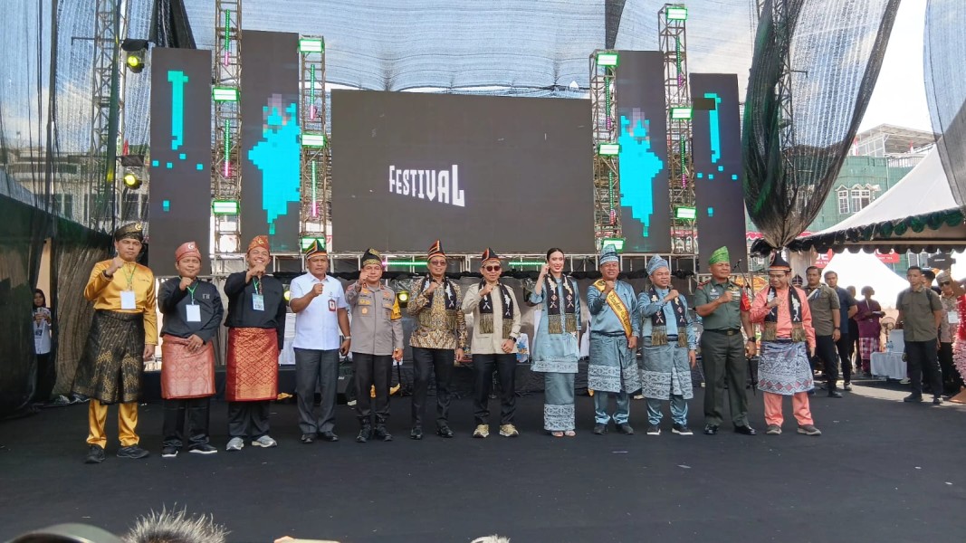 Dibuka Menteri Widiyanti, Pacu Jalur Jadi Simbol Diplomasi Budaya Indonesia
