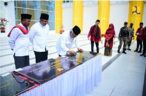 Menteri Basuki Resmikan Masjid Agung Dharmasraya