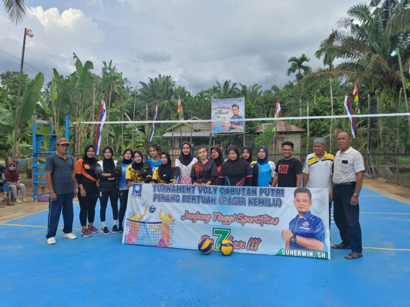 Suherwin Buka Turnamen Voly Cabutan, Tim Kangkung Vs Tim Terong