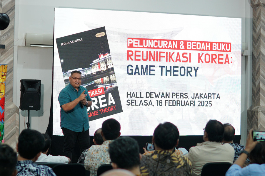 Teguh Santosa Ceritakan Pengalaman Pertama di Korea Utara dalam Peluncuran Buku Terbaru