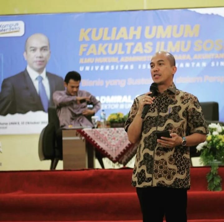 Paparkan Entrepreneurship dalam Perspektif Hukum, Wakil Rektor III UIR Berikan Kuliah Umum pada Law Expo'19 2023