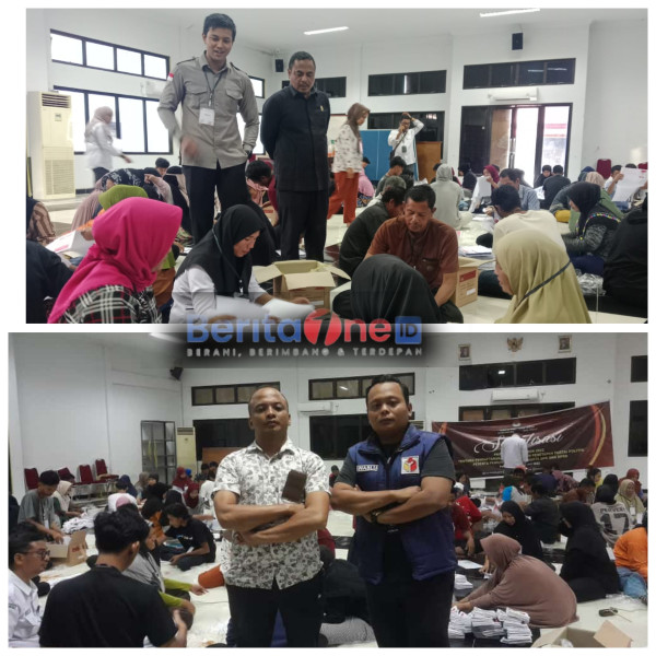 Bawaslu Inhu Awasi Penyortiran dan Pelipatan Surat Suara di Gedung KPU