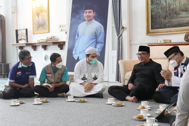 Gubernur Emil Rencanakan Kurban di Palestina atas Nama Eril