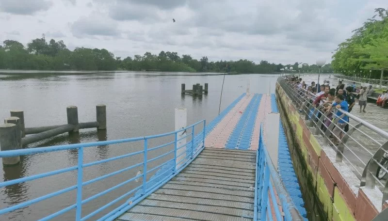 Seorang Nenek Tercebur bersama Sepedanya di Sungai Siak, hingga Kini Belum ditemukan