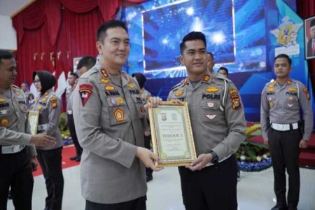 Polda Riau Beri Penghargaan Satlantas Polres Inhu, Karena Ini