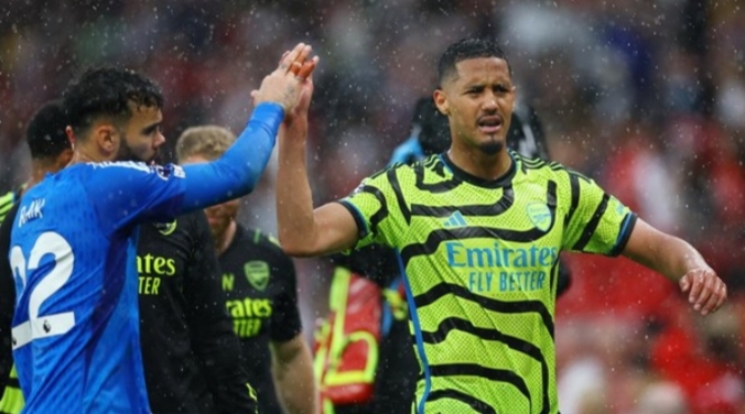 Kalahkan MU, Arsenal Paksa City Duel Hingga Pekan Terakhir
