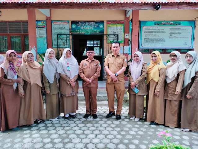 Sekda bersama Kadis PK Tinjau 4.808 Siswa SMP di Aceh Utara Ikuti AN